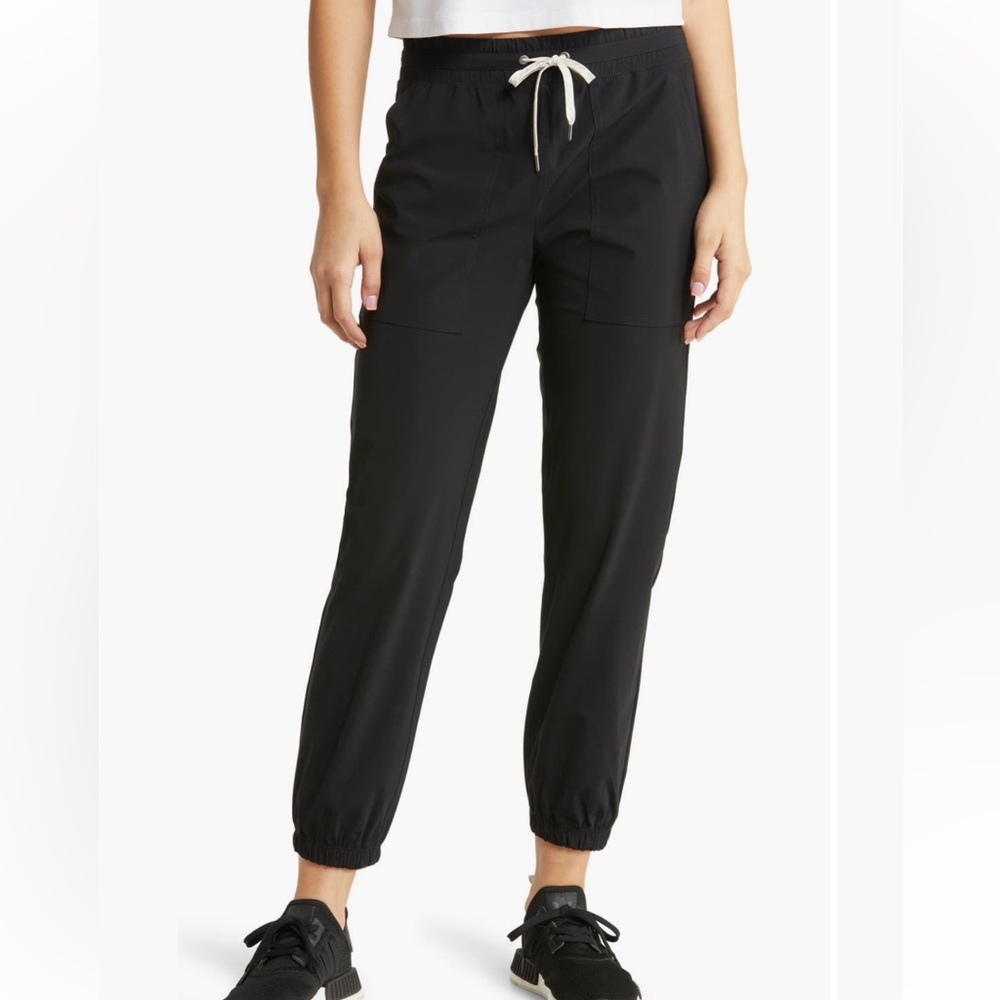 Black Vuori Miles Jogger Size Small